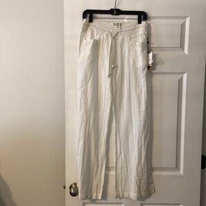 Billabong Women’s Pants size S brand new perfect for beach see inseam 32”